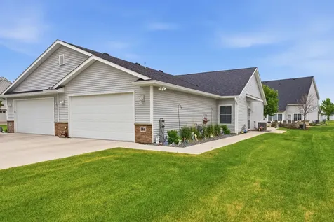 186 Beacon Harbor Circle East Moline IL 61244