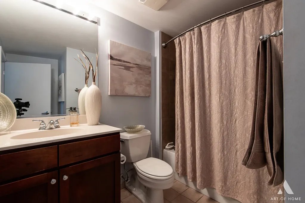 1070 West 15th Street Chicago IL 60608