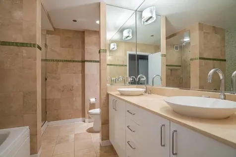 737 West Washington Boulevard Chicago IL 60661