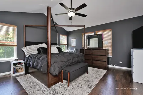 2888 Falling Waters Drive Lindenhurst IL 60046