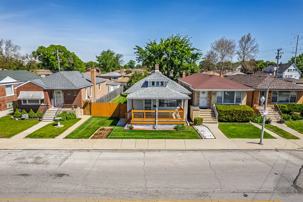3628 West 83rd Street Chicago IL 60652