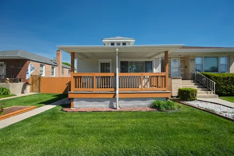 3628 West 83rd Street Chicago IL 60652