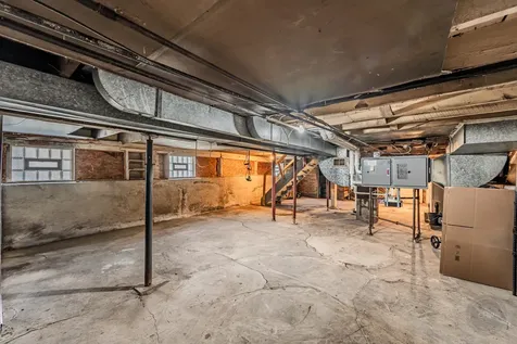 3628 West 83rd Street Chicago IL 60652