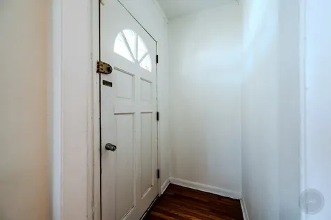 3628 West 83rd Street Chicago IL 60652
