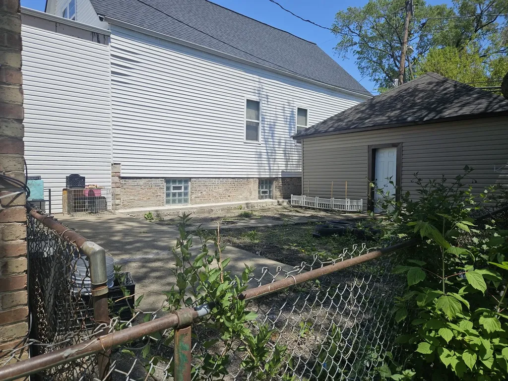 5303 South Winchester Avenue Chicago IL 60609