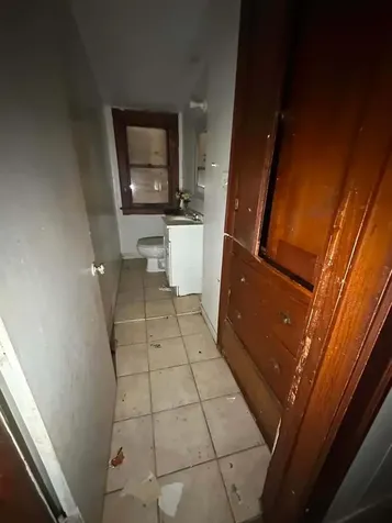 11941 South La Salle Street Chicago IL 60628