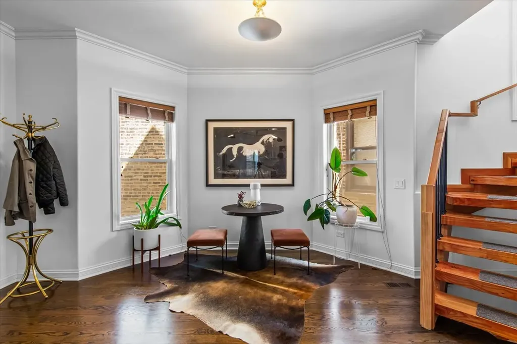 1819 North Whipple Street Chicago IL 60647
