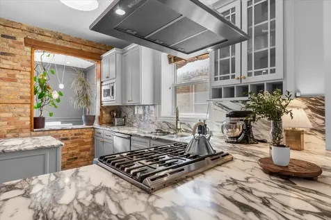 1819 North Whipple Street Chicago IL 60647