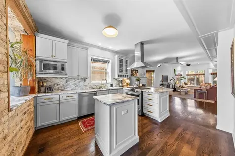 1819 North Whipple Street Chicago IL 60647