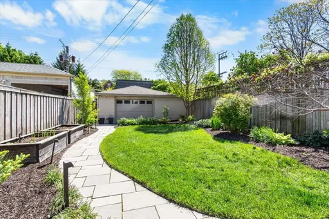 1819 North Whipple Street Chicago IL 60647