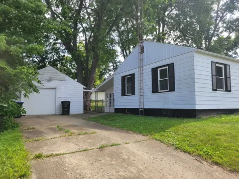 803 Marion Street Bloomington IL 61701