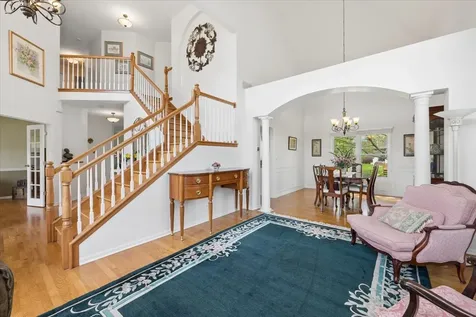 2119 West Thornwood Drive South Elgin IL 60177