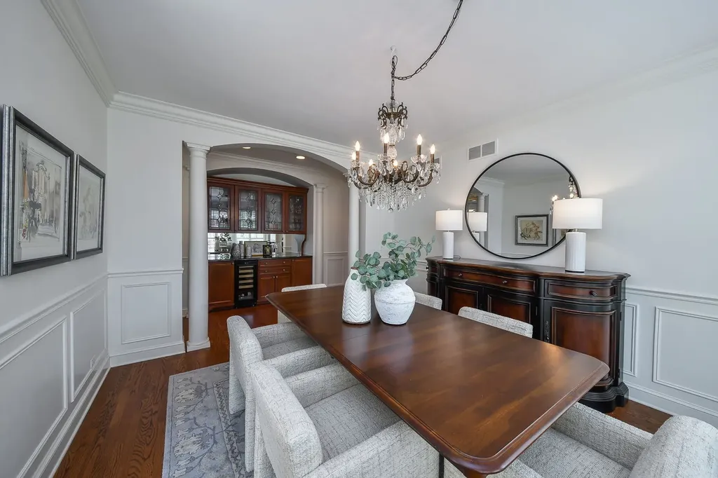 605 Euclid Avenue Glen Ellyn IL 60137
