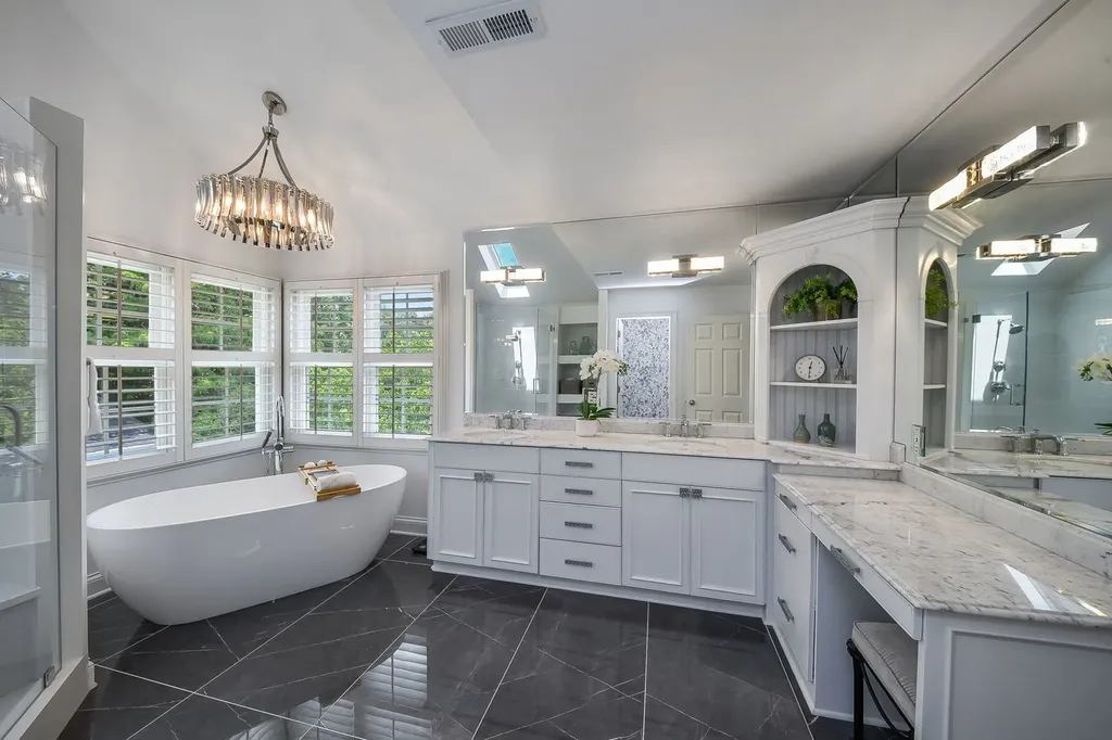605 Euclid Avenue Glen Ellyn IL 60137