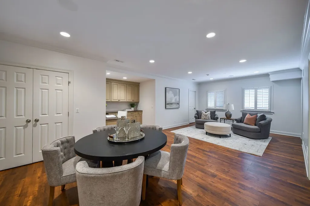 605 Euclid Avenue Glen Ellyn IL 60137