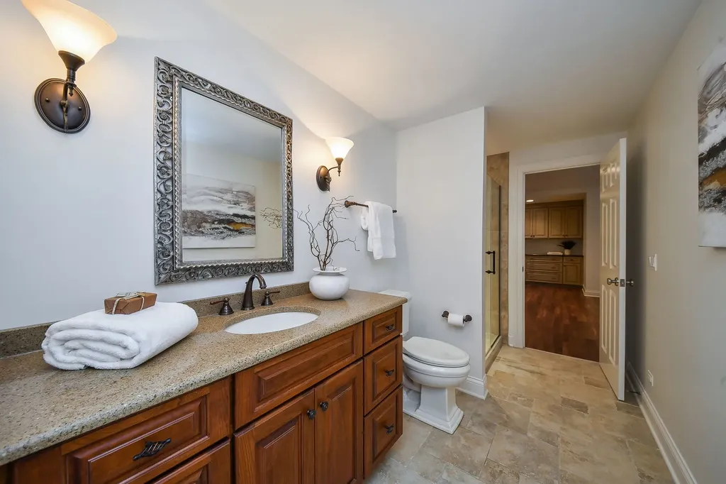 605 Euclid Avenue Glen Ellyn IL 60137