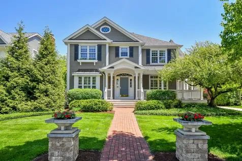 605 Euclid Avenue Glen Ellyn IL 60137