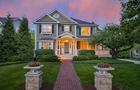 605 Euclid Avenue Glen Ellyn IL 60137