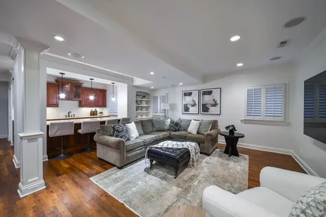605 Euclid Avenue Glen Ellyn IL 60137