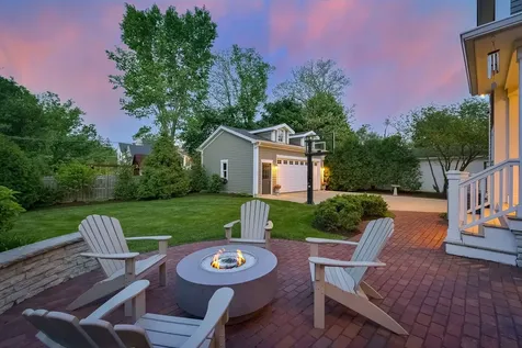 605 Euclid Avenue Glen Ellyn IL 60137