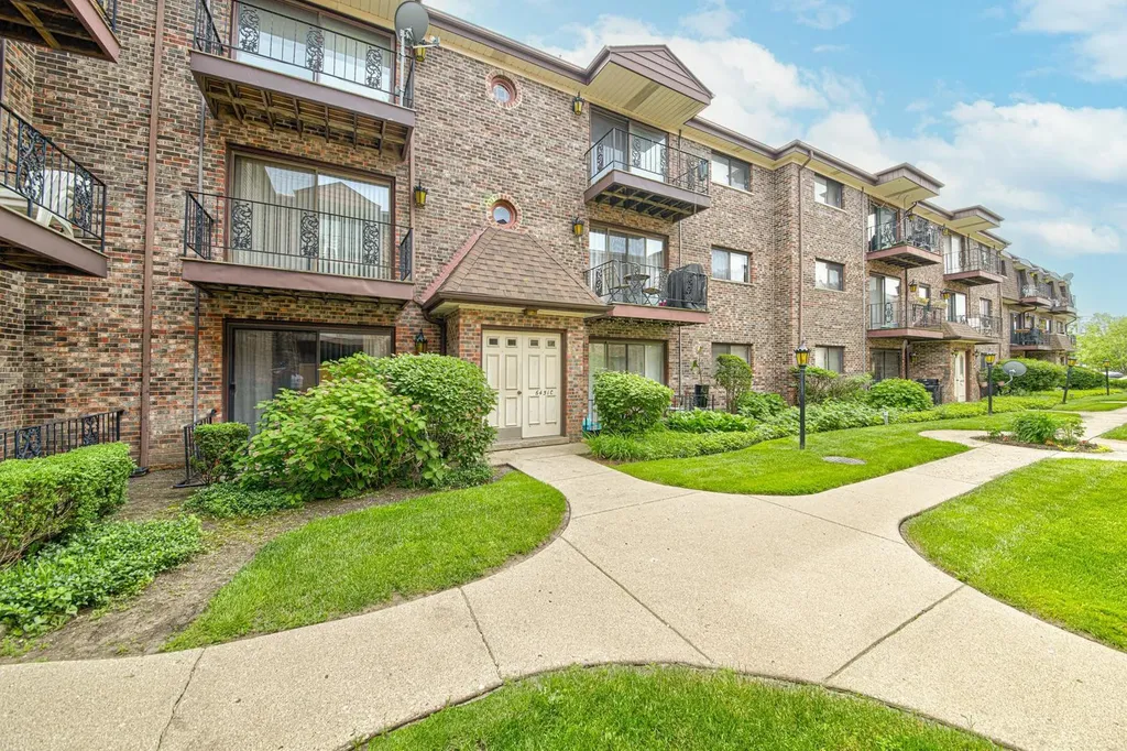 6451 North Northwest Highway Chicago IL 60631