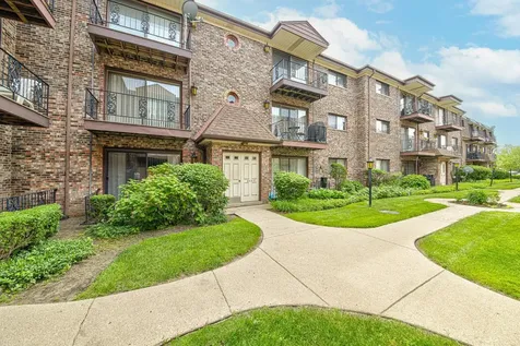 6451 North Northwest Highway Chicago IL 60631