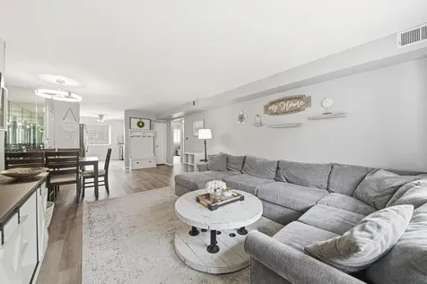 6451 North Northwest Highway Chicago IL 60631