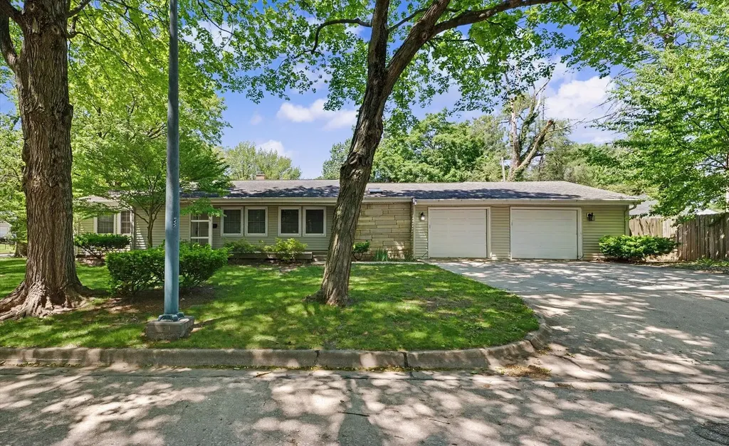 407 South Mckinley Avenue Champaign IL 61821