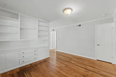 407 South Mckinley Avenue Champaign IL 61821