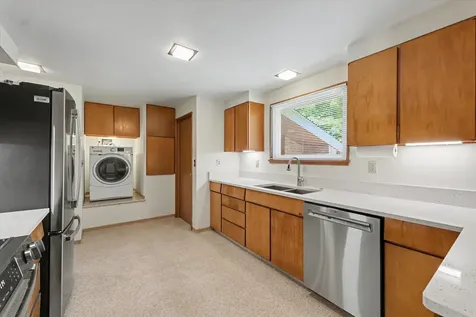 306 Sunnycrest Court W Urbana IL 61801