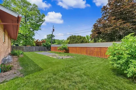 306 Sunnycrest Court W Urbana IL 61801
