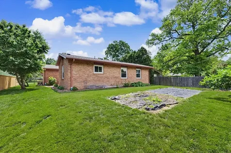 306 Sunnycrest Court W Urbana IL 61801