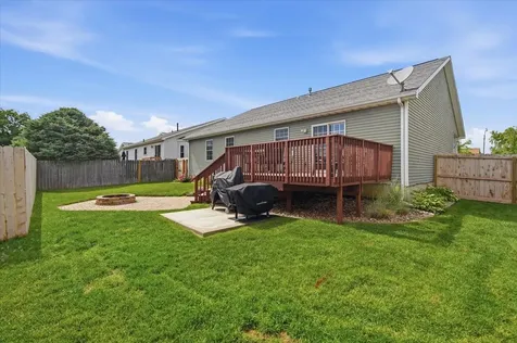 2706 Stratmoor Drive Bloomington IL 61705