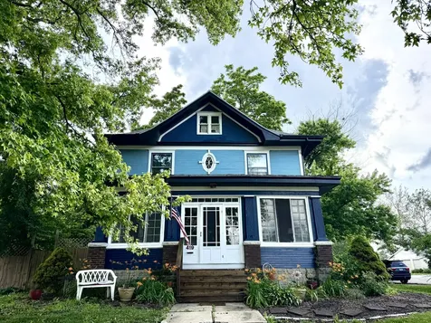 419 North Plum Street Farmer City IL 61842