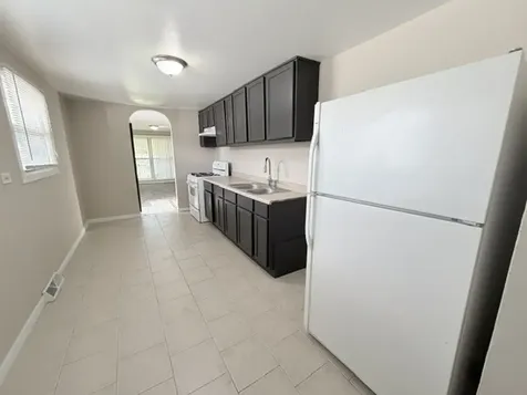 16222 Honore Avenue Markham IL 60428
