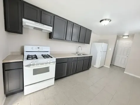 16222 Honore Avenue Markham IL 60428