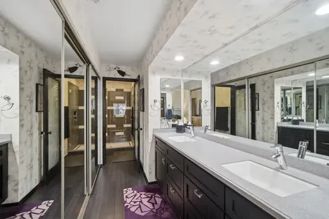 981 Pine Tree Circle S Buffalo Grove IL 60089