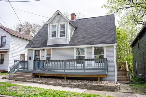 1194 23RD Street Moline IL 61265