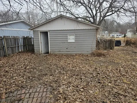 1114 25TH Street Moline IL 61265