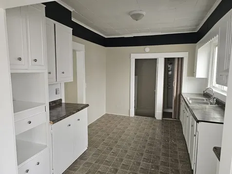1114 25TH Street Moline IL 61265