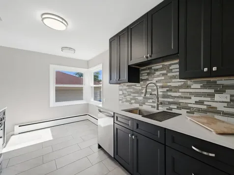 4900 West Hawthorne Avenue Hillside IL 60162