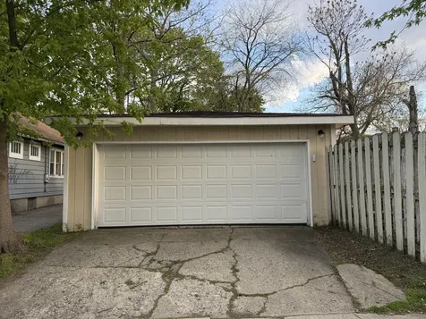 825 North Butrick Street Waukegan IL 60085