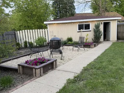 825 North Butrick Street Waukegan IL 60085