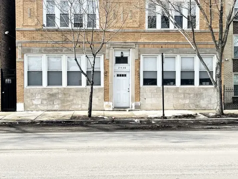 2438 North Laramie Avenue Chicago IL 60639