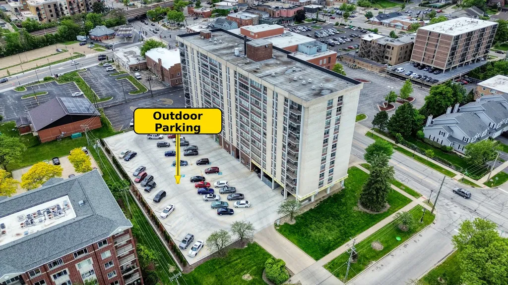 33 North Main Street Lombard IL 60148
