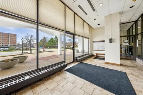 33 North Main Street Lombard IL 60148