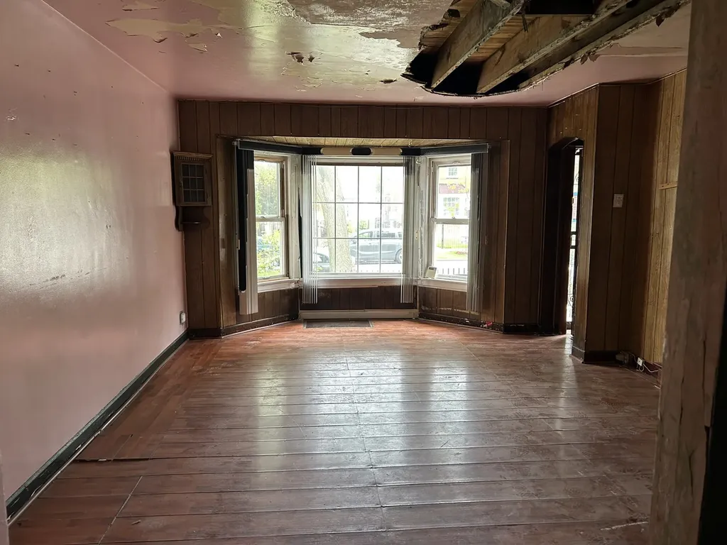 3854 South Albany Avenue Chicago IL 60632