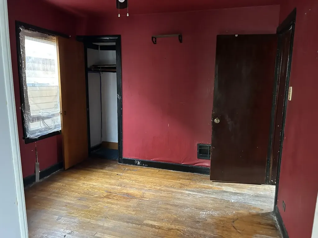3854 South Albany Avenue Chicago IL 60632