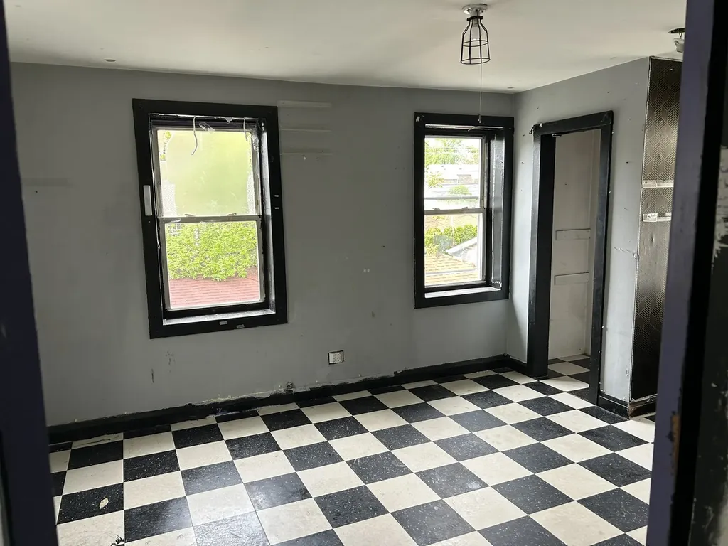 3854 South Albany Avenue Chicago IL 60632