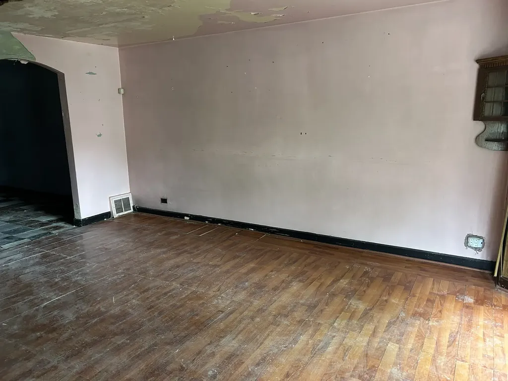 3854 South Albany Avenue Chicago IL 60632